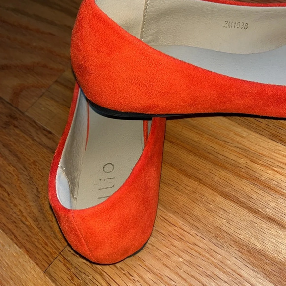 Ollio Orange Woman’s Flats, Size 7.5 - Picture 3 of 5